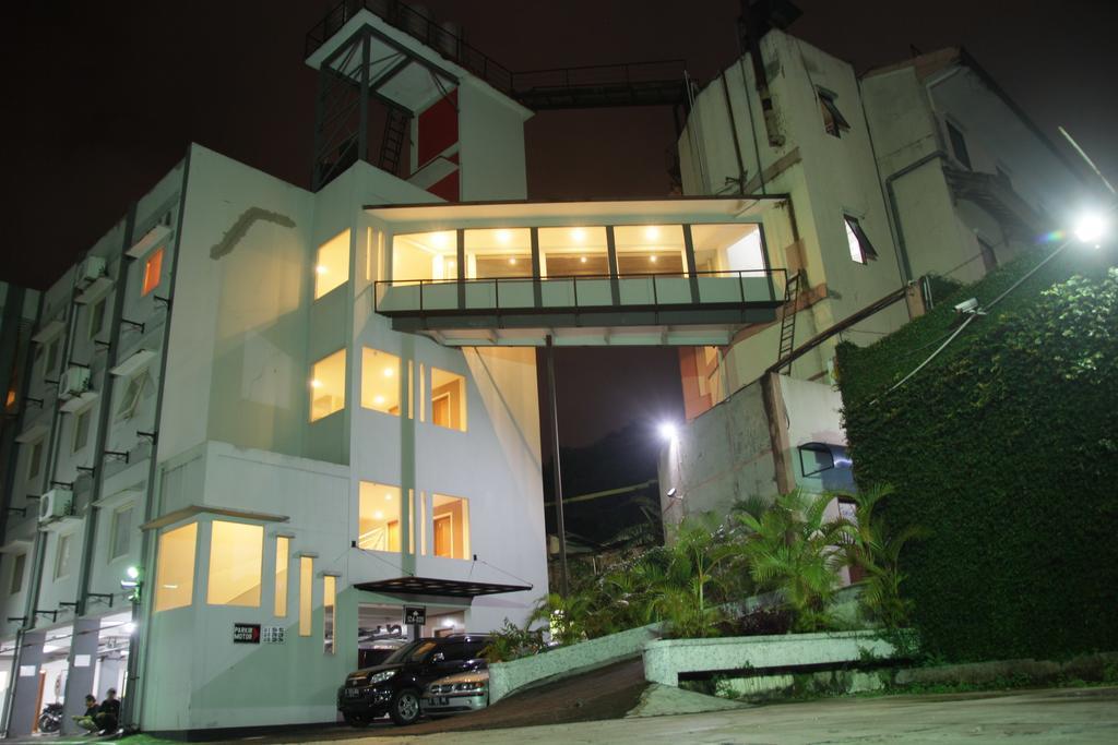 Bukit Dago Hotel บันดุง ภายนอก รูปภาพ