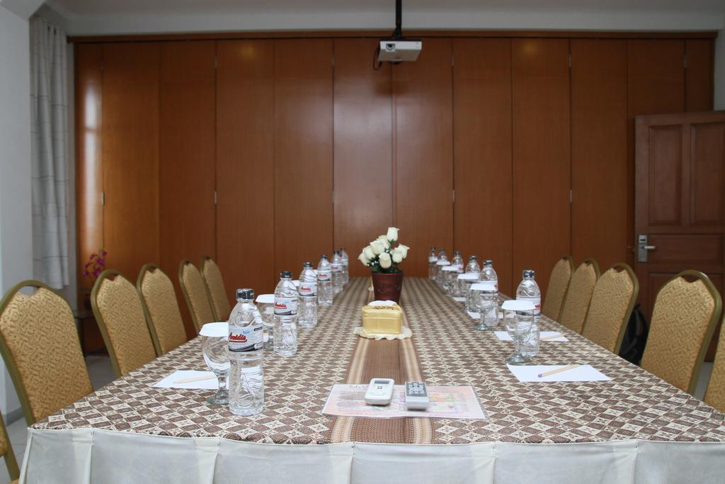 Bukit Dago Hotel บันดุง ภายนอก รูปภาพ
