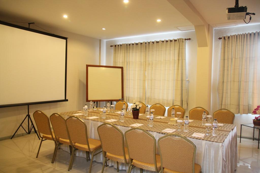 Bukit Dago Hotel บันดุง ภายนอก รูปภาพ